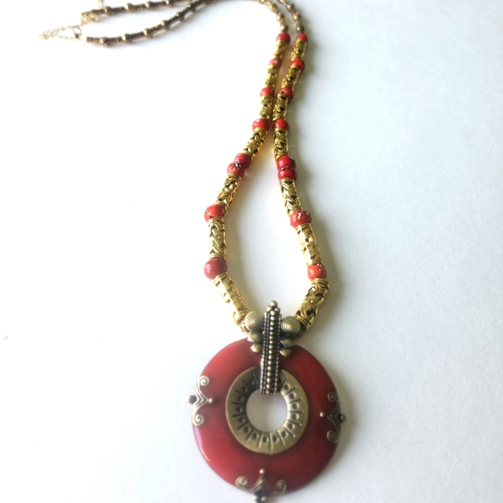 Necklace - Picture 2 of 2